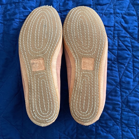 Frye flats - Picture 2 of 2